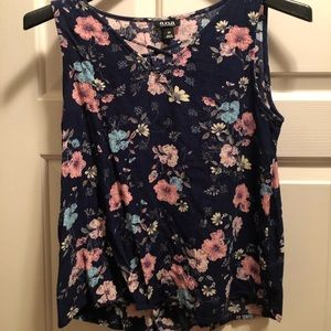 A.n.a. A new approach woman’s blouse size XS